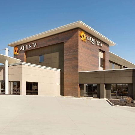 La Quinta Inn & Suites By Wyndham St Louis Route 66 Windsor Springs Экстерьер фото