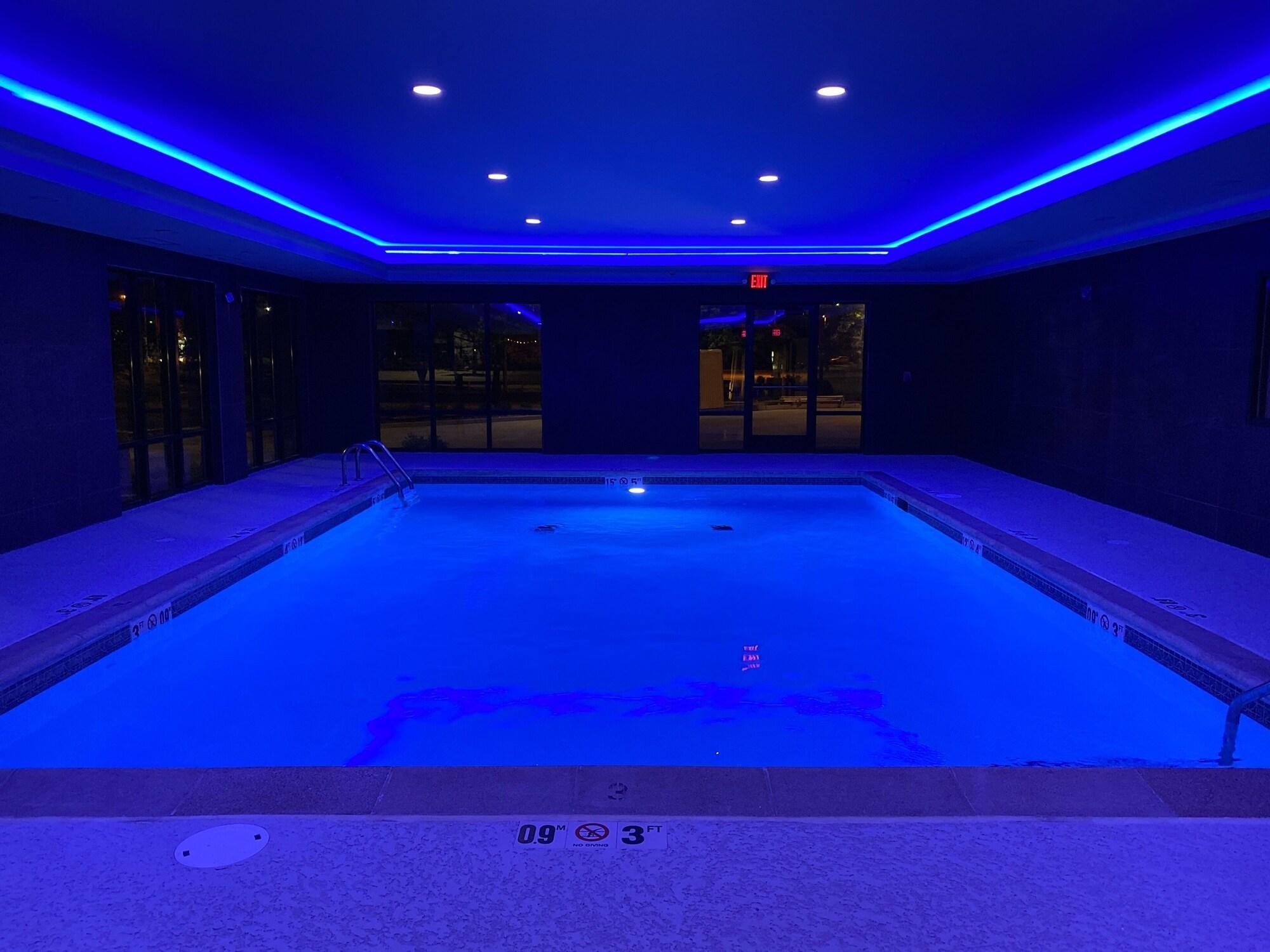 La Quinta Inn & Suites By Wyndham St Louis Route 66 Windsor Springs Экстерьер фото